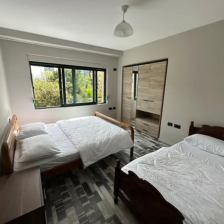 Piazza Center Apartmán *