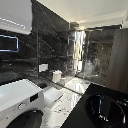 Piazza Center * Tirana