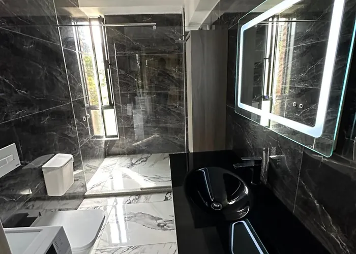 Piazza Center アパート