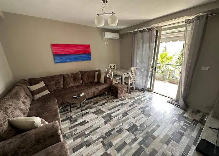 アパート Piazza Center ティラナ